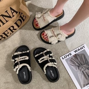 Niche Retro Tassel Flip Flops Women Summer Wear Fashion Belt Buckle Casual Thick-soled Beach Sandals Women