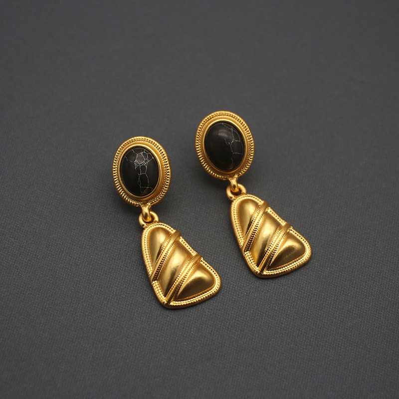 European And American Niche Jewelry European Retro Series Stone Necklace Earrings Set Real Gold Distressed Geometric Earrings Vint - 2