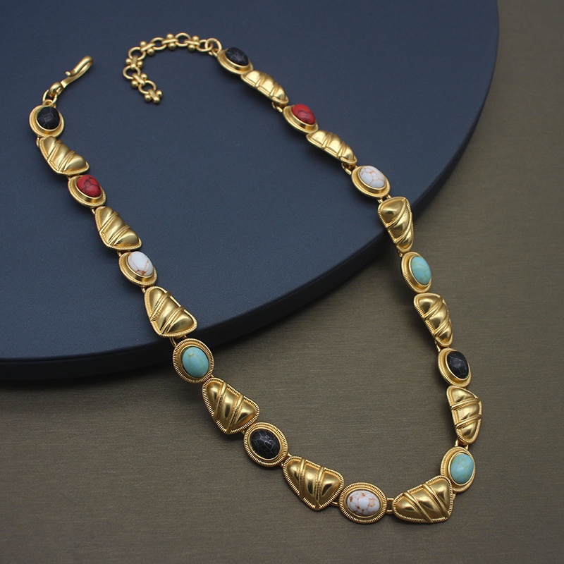 European And American Niche Jewelry European Retro Series Stone Necklace Earrings Set Real Gold Distressed Geometric Earrings Vint - 1