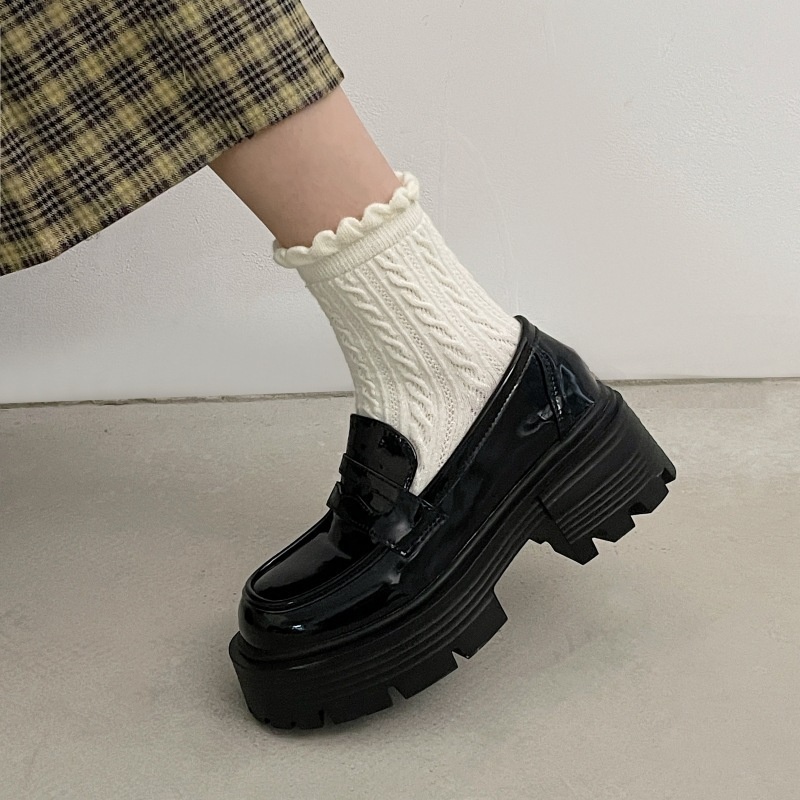 Round Toe Slip-on Thick-soled Small Leather Shoes For Women Autumn And Winter All-match Forest Style Retro Black Loafers