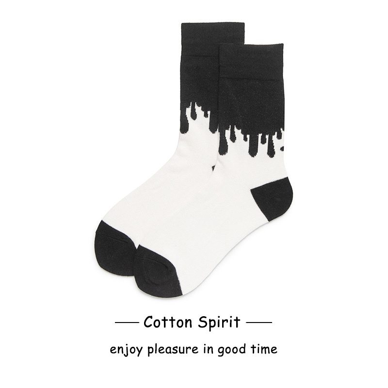 Women's Korean-style College Style Japanese Autumn And Winter Long Black And White Color Matching Socks