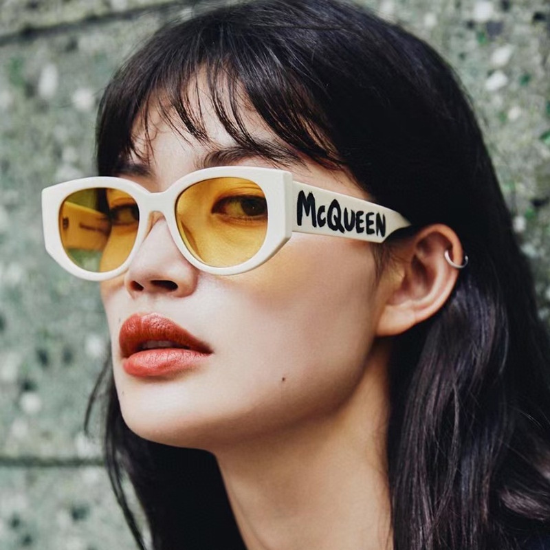 Retro Sunglasses European And American Personality Letter Printing Decorative Sunglasses Oval Small Frame Glasses