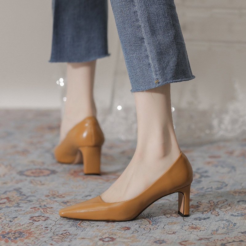 2135-2 Professional High Heels Black Medium Heel Square Heel Small Leather Shoes French Retro Ladies Single Shoes Commuting Work Shoes
