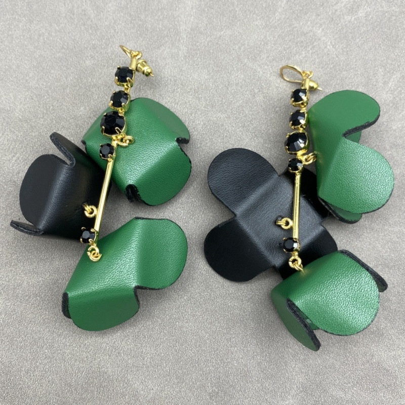 Japanese And Korean Style Green Temperament Long Face-modifying Retro Earringsy Temperament High-end Earrings For Women