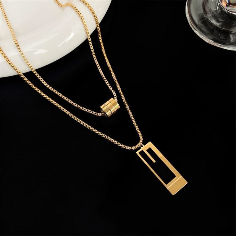 European And American Big-name Necklaces, High-end Double-layer Sweater Cha, Fashion Titanium Steel Necklaces, Versatile Pendant Accessories