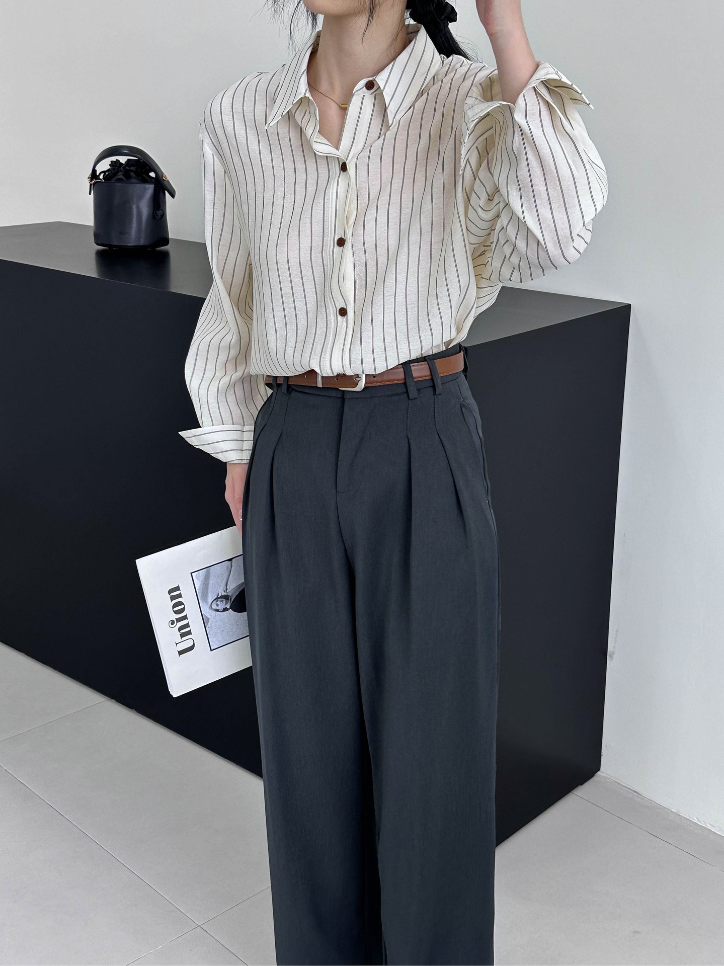 Juzhi[Feel The Chic Rhythm Of Striped Shirts]Spring Simple Korean Shirt Women's Model8516