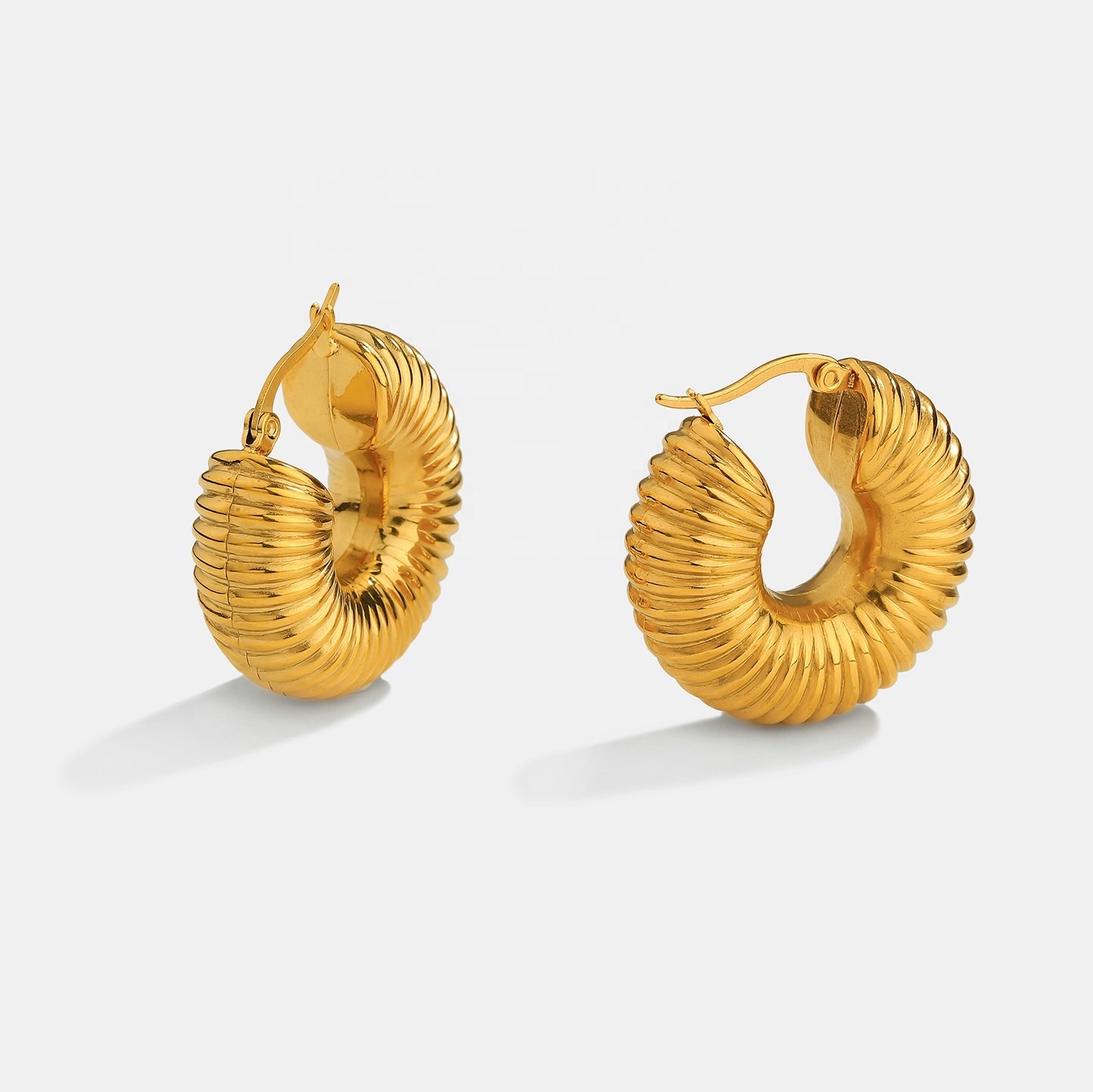 European And American Style18 K Vacuum Plated Stainless Steel Internet Celebrity C-shaped Earrings Niche High-end Earrings Female Jewelry