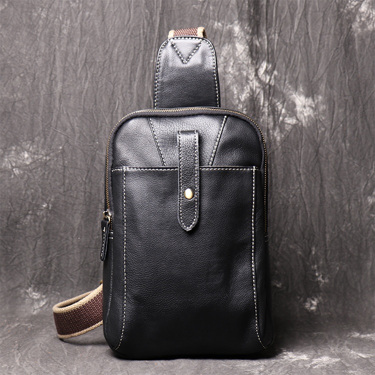 One Piece Men's Genuine Leather USBChest Bag Fashion Casual Women's Small Shoulder Bag First Layer Cowhide Messenger Bag