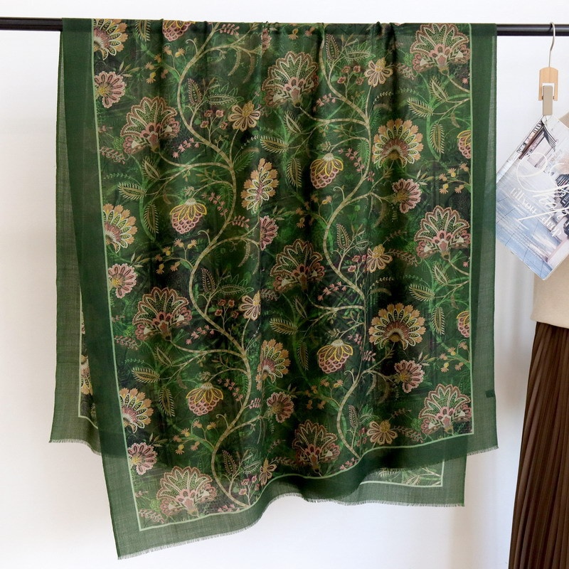 Temperament Dark Green High-end Luxury Water-soluble Wool Scarf Women's Thin Versatile Long Style Classic Shawl With Beardless